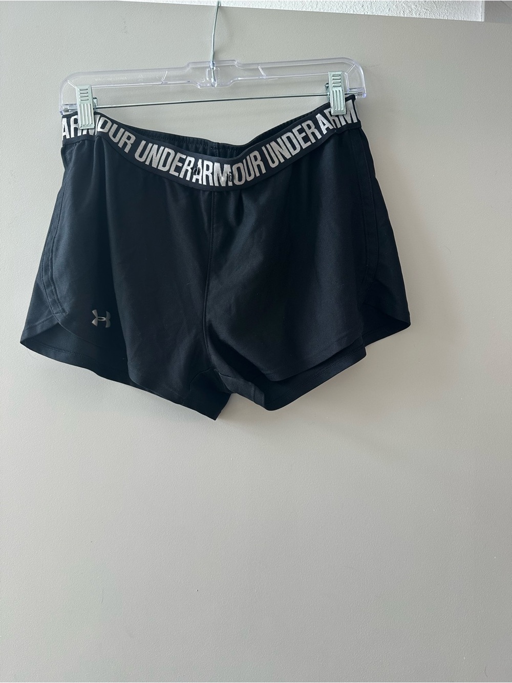 Under Armour Black Women's Athletic Shorts with Branded Waistband